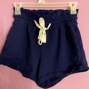 Hollister size small. Navy blue shorts for women. Cotton.